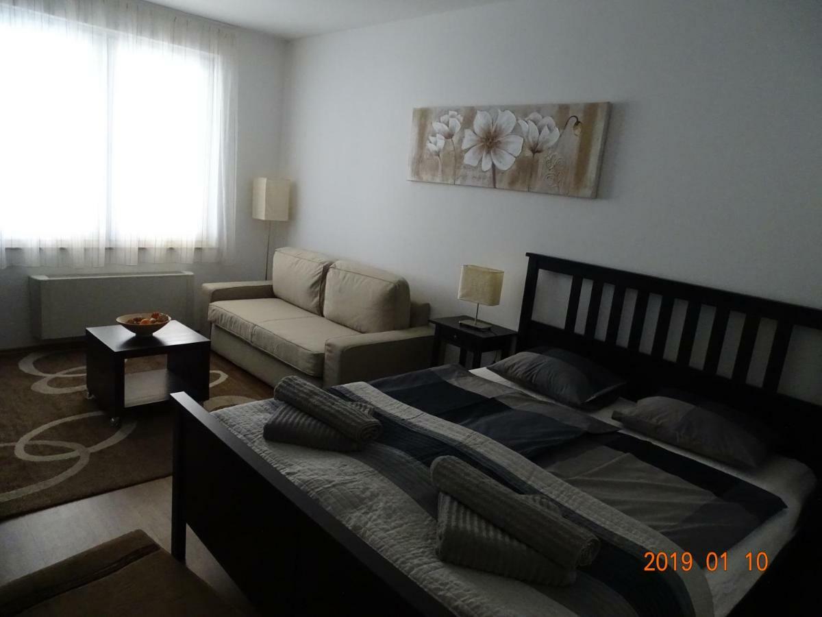 Galeriusbeach Deluxe Apartment Siofok Exterior photo